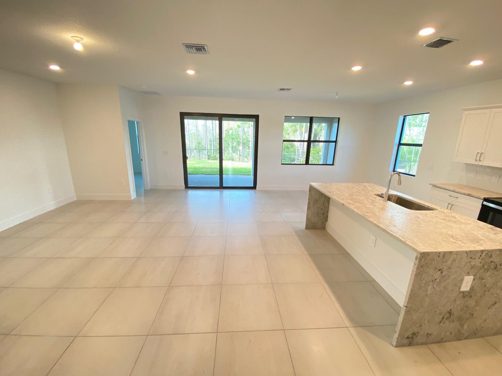 6950 SE Park Trace Drive, Stuart, FL 34997 photo 6