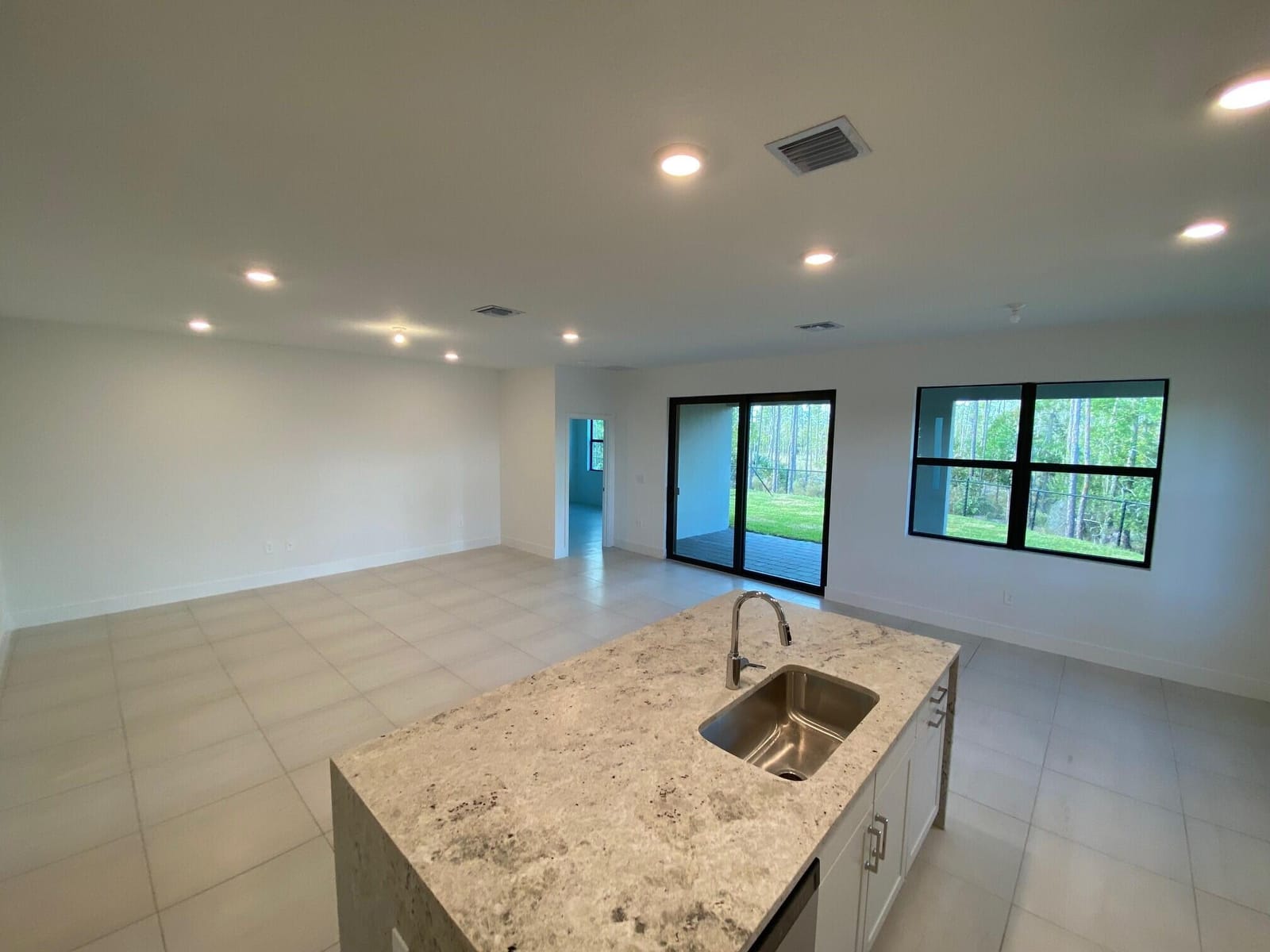 6950 SE Park Trace Drive, Stuart, FL 34997 photo 9