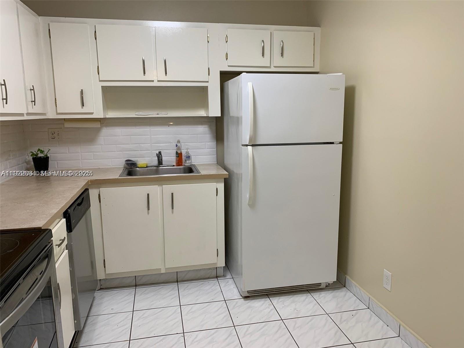 500 Three Islands Boulevard 307, Hallandale Beach, FL 33009 photo 13