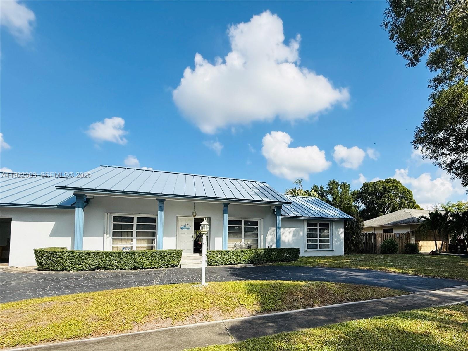 7441 SW 19th Street, Plantation, FL 33317