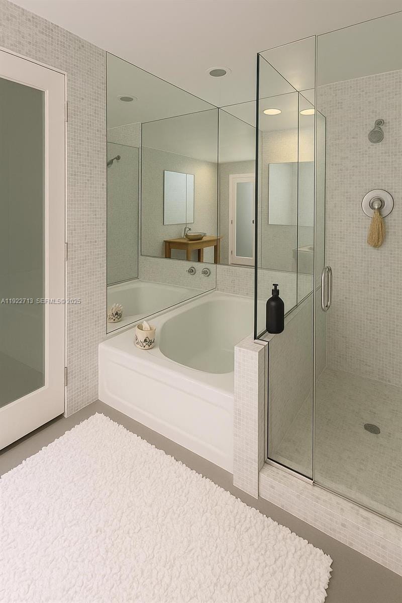 5255 Collins Avenue 5D — photo 10