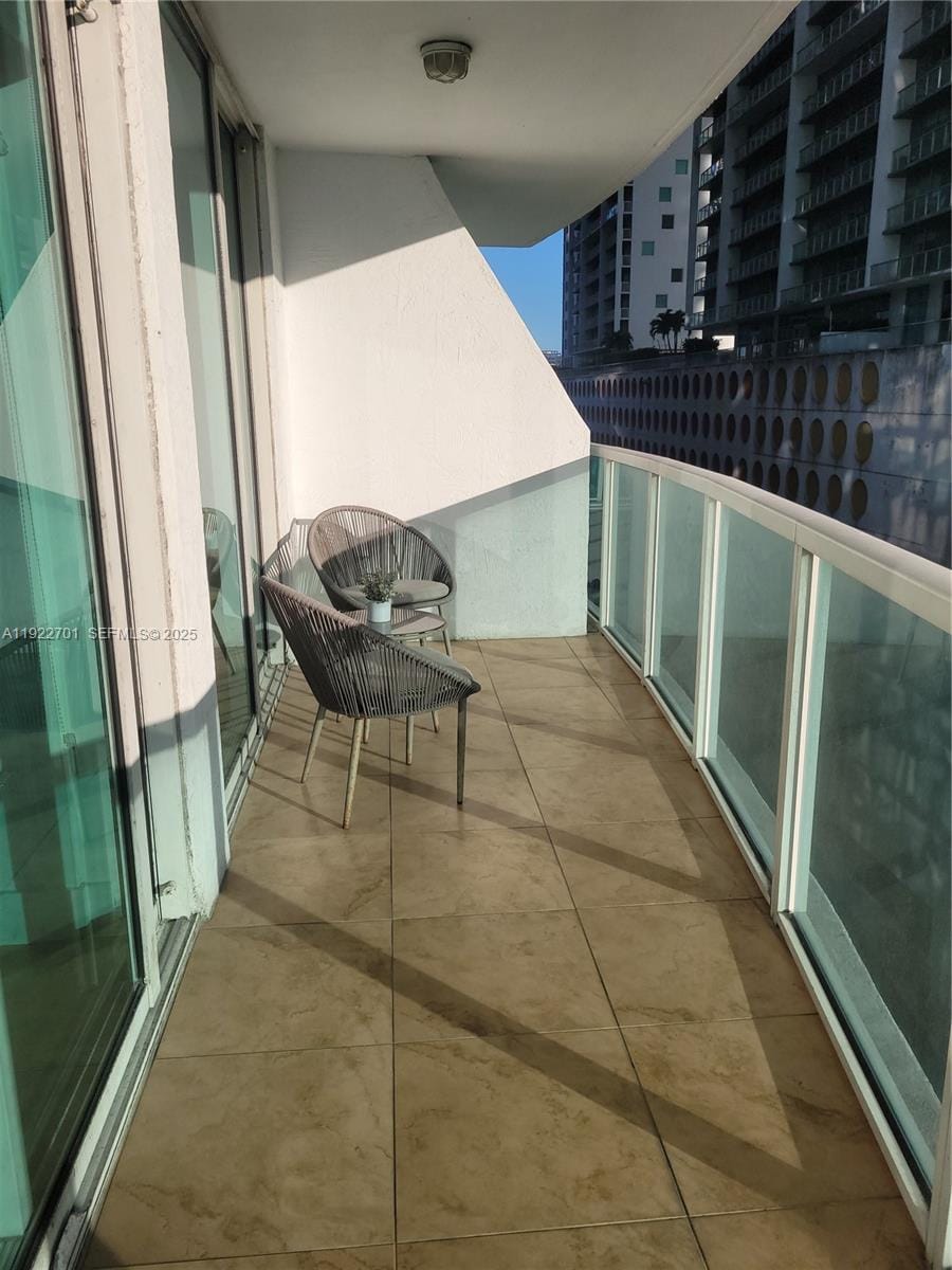 41 SE 5th Street 710 — photo 3