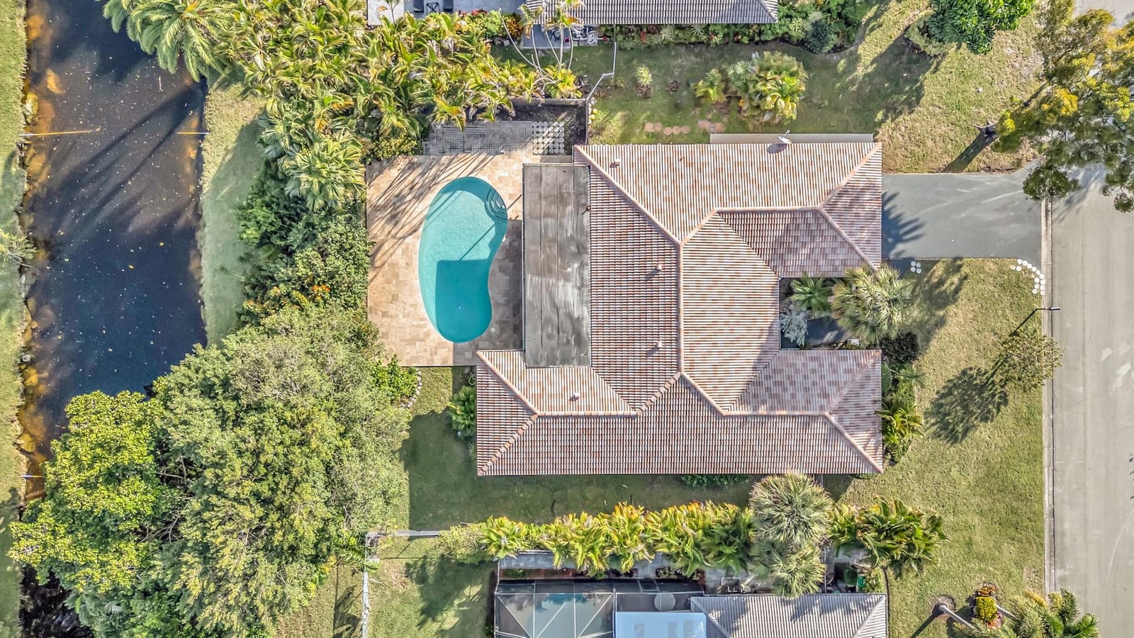 1803 NW 88th Way — photo 4
