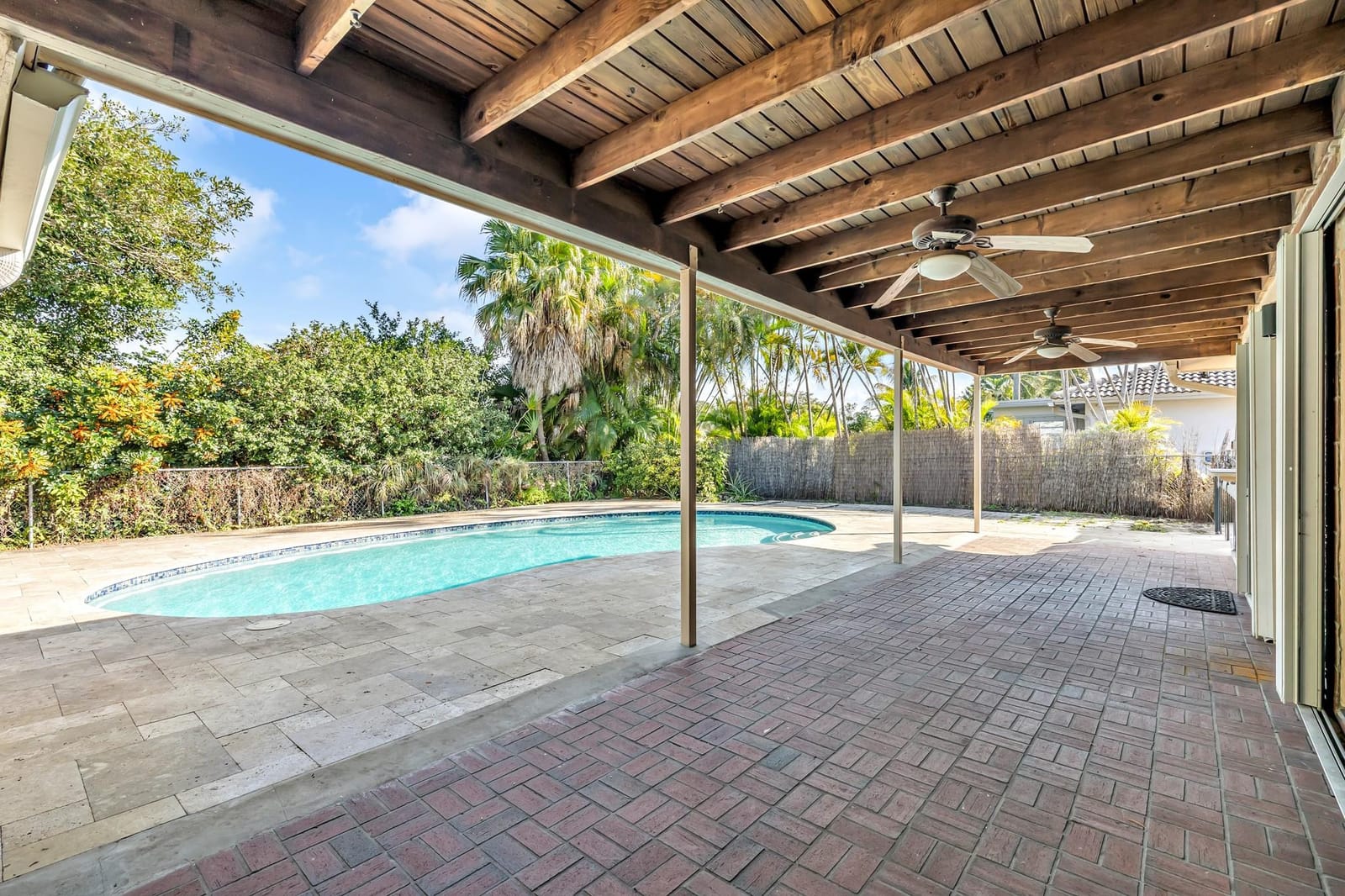1803 NW 88th Way — photo 5