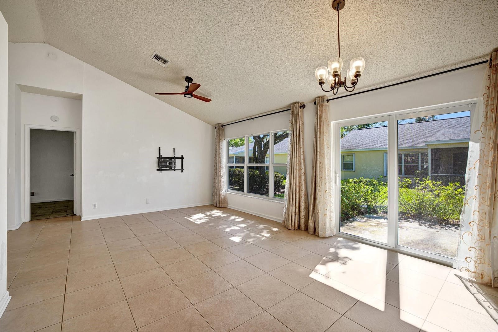 10890 Sea Hibiscus Lane 10890 — photo 11