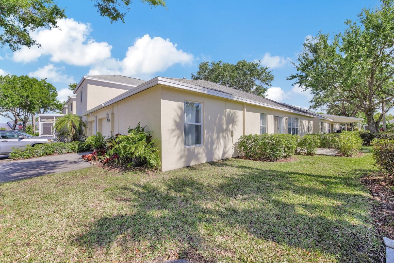 10890 Sea Hibiscus Lane 10890 — photo 3