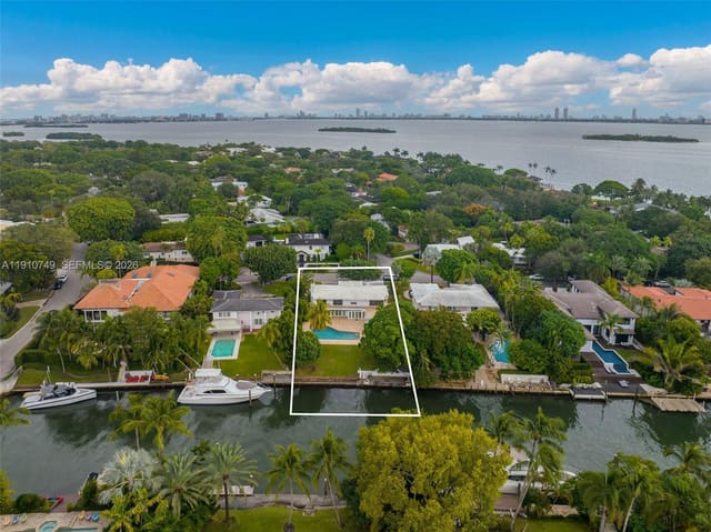 4403 Palm Lane, Miami, FL 33137