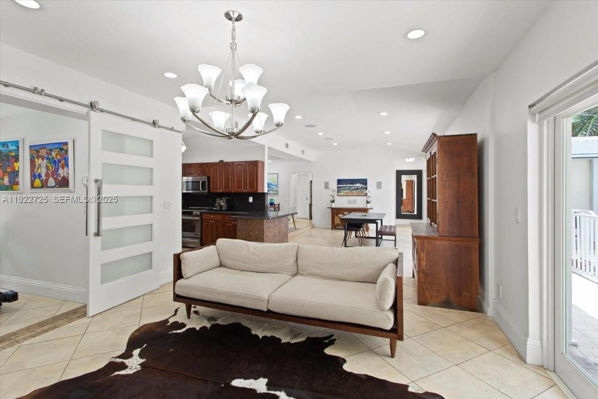 4190 Pamona Avenue — photo 6