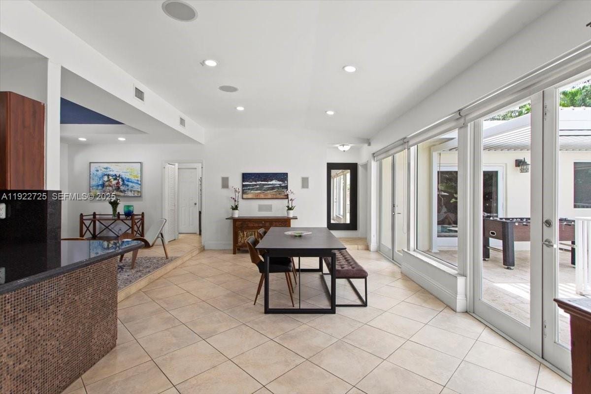 4190 Pamona Avenue — photo 7