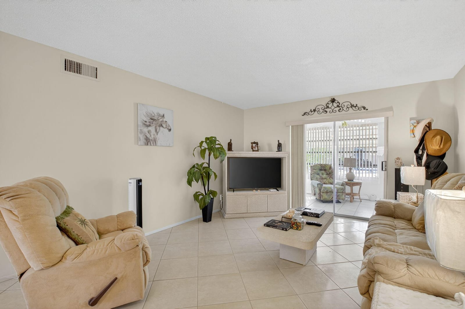 2152 NE 1st Way 101 — photo 12
