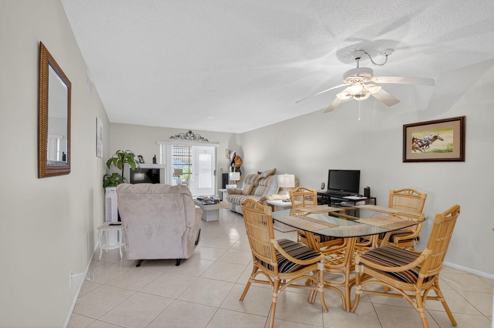 2152 NE 1st Way 101 — photo 9