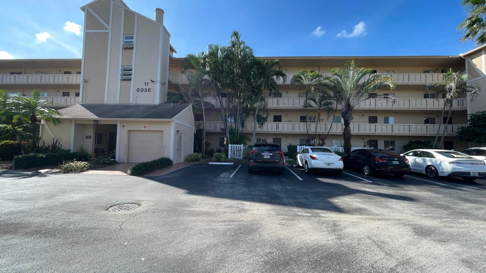 6936 Huntington Lane 405, Delray Beach, FL 33446
