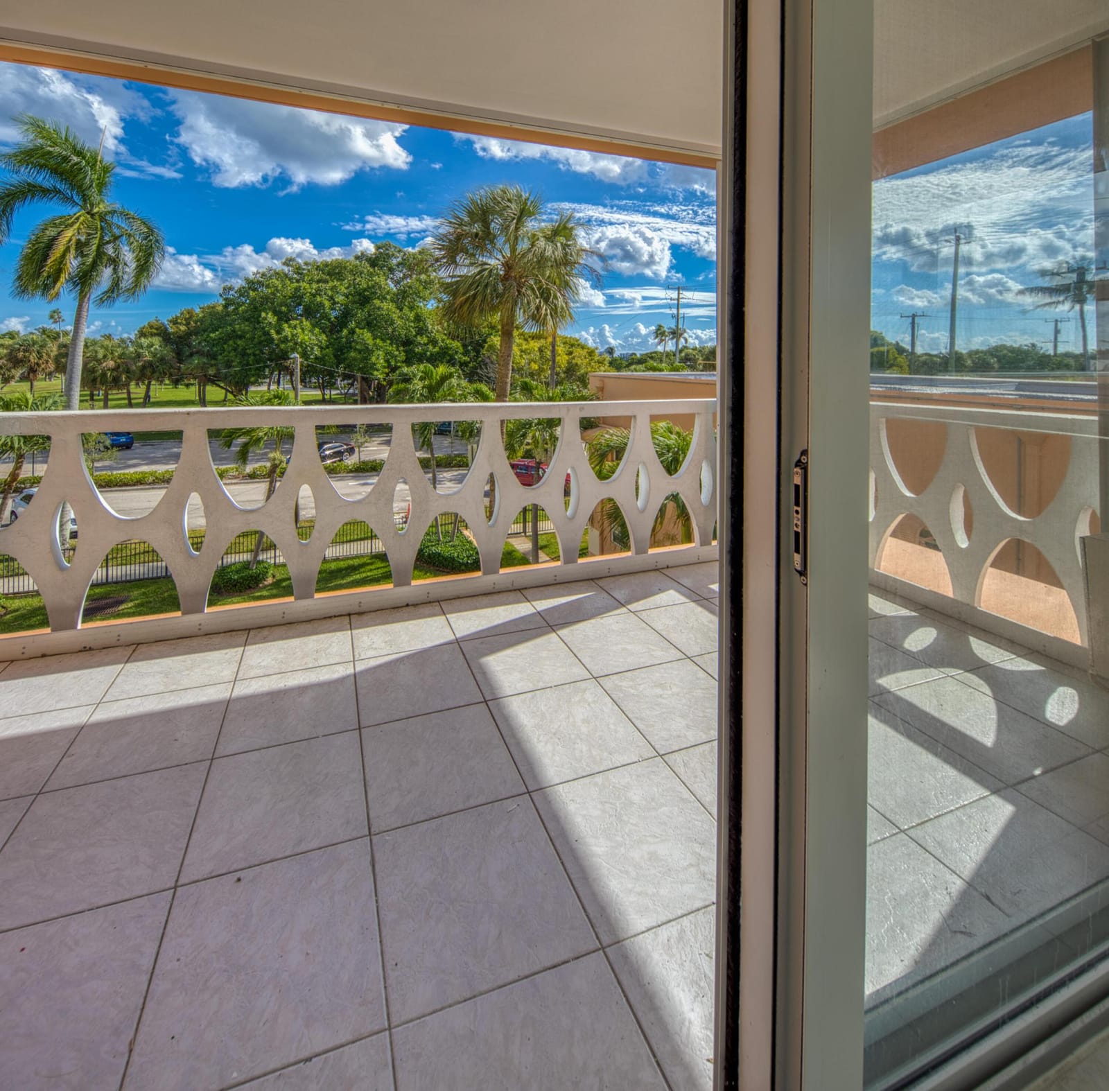 15 S Golfview Road 306 — photo 3