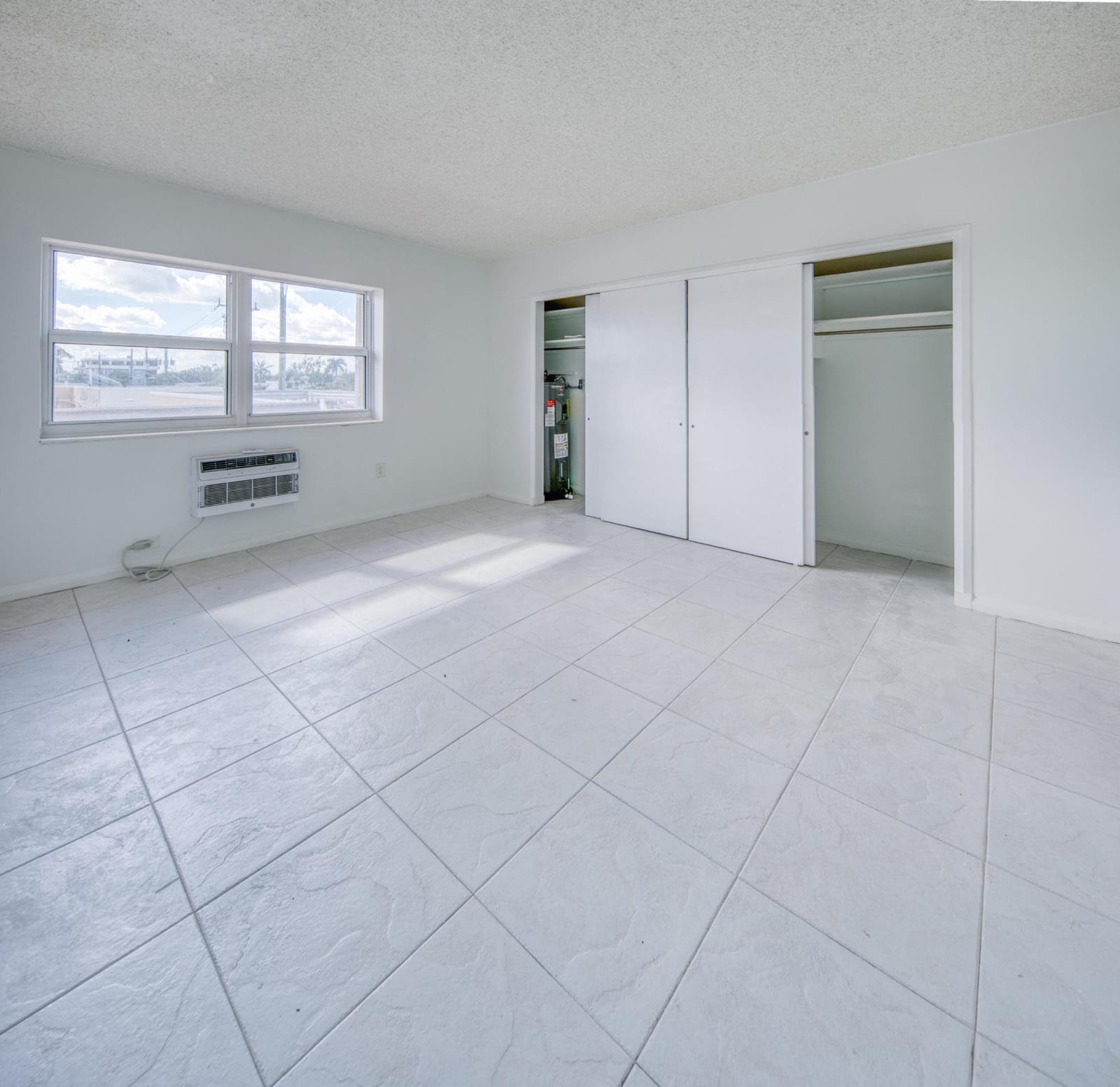15 S Golfview Road 306 — photo 7