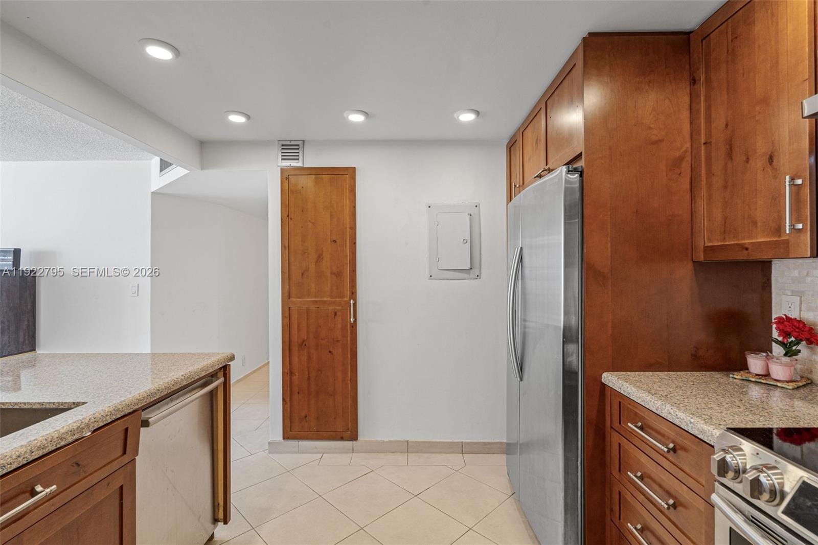 1865 Brickell Avenue A1013 — photo 10