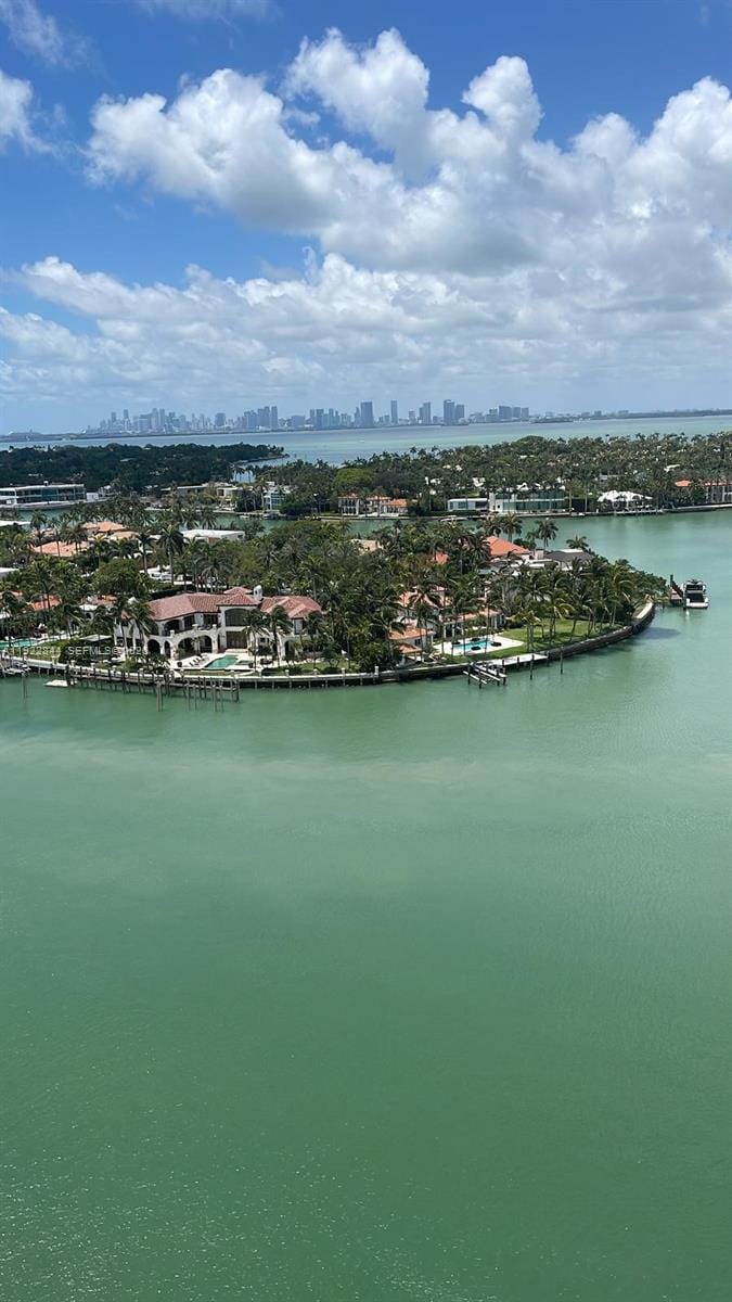 6900 Bay Drive 7A — photo 2