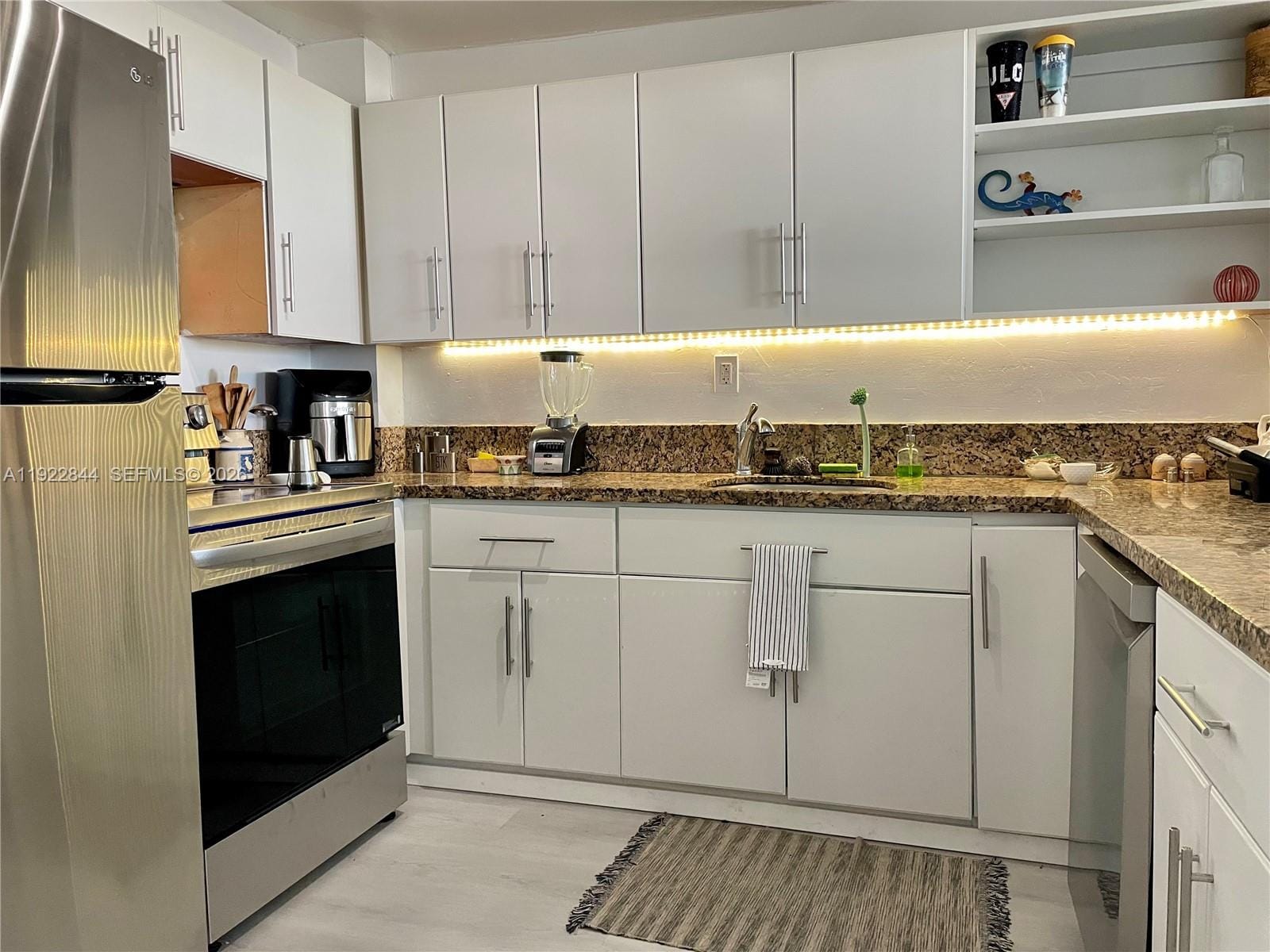 6900 Bay Drive 7A — photo 8