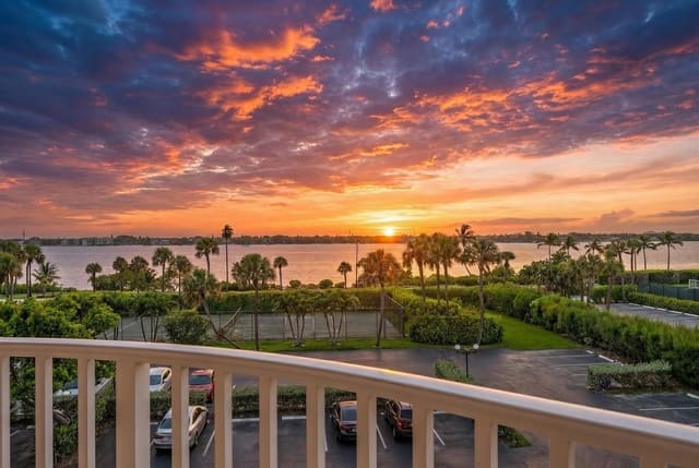3360 S Ocean Boulevard 3 A I, sold in Thirty-Three Sixty Condo, Palm Beach, FL