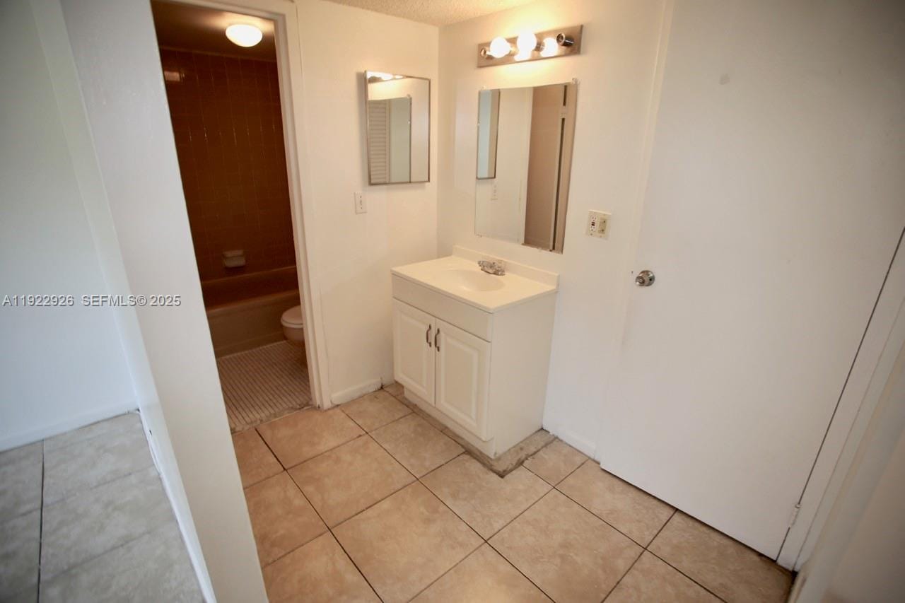 4384 NW 9th Avenue 19-1C, Deerfield Beach, FL 33064 photo 8