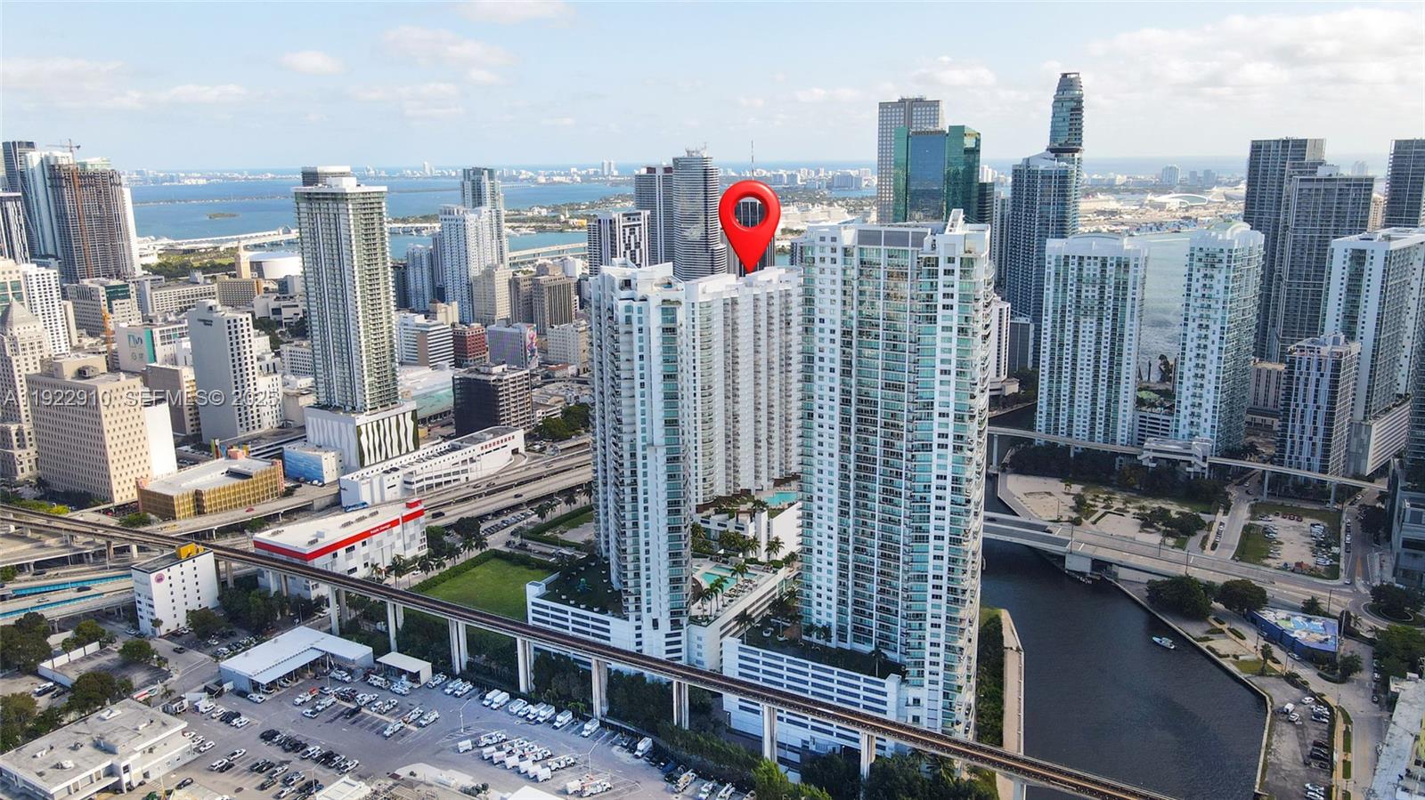 350 S Miami Avenue 1803 — photo 2
