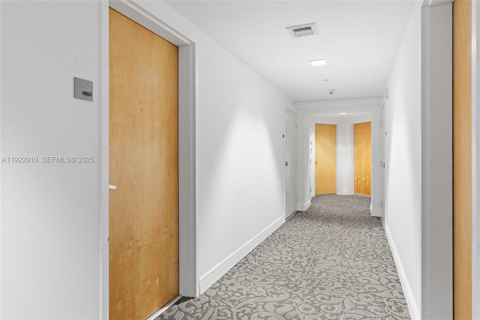 350 S Miami Avenue 1803 — photo 6