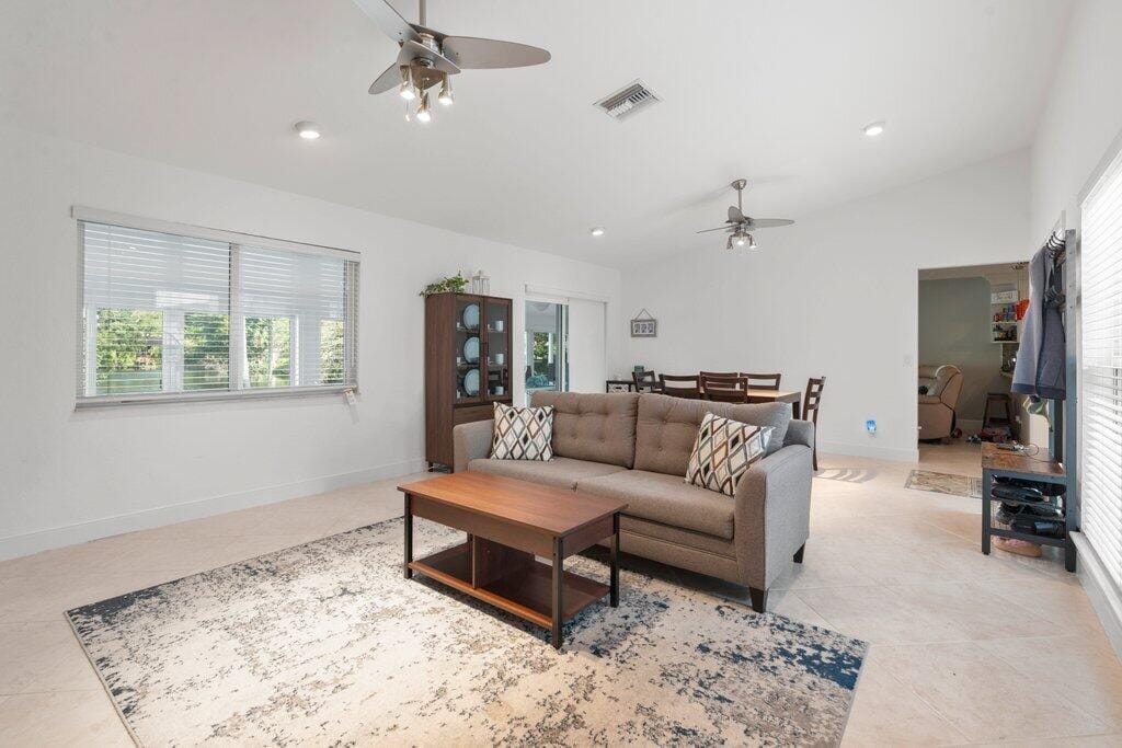 288 NW 39th Way — photo 9