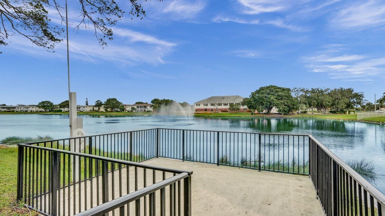 118 Sheffield E, West Palm Beach, FL 33417 photo 16