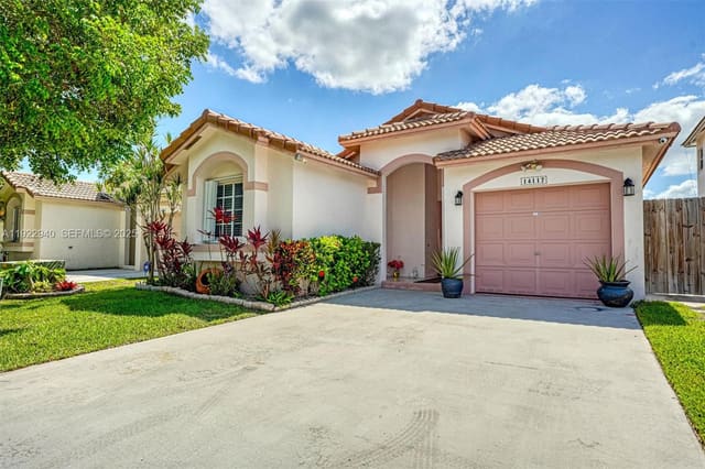 14117 SW 149th Avenue, sold in Brightons Meadow Trace, Miami, FL
