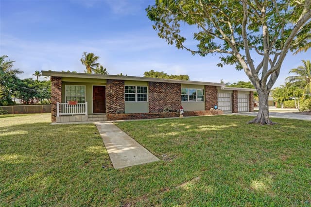 2417 NW 6th Avenue, sold in Hillbrook, Wilton Manors, FL