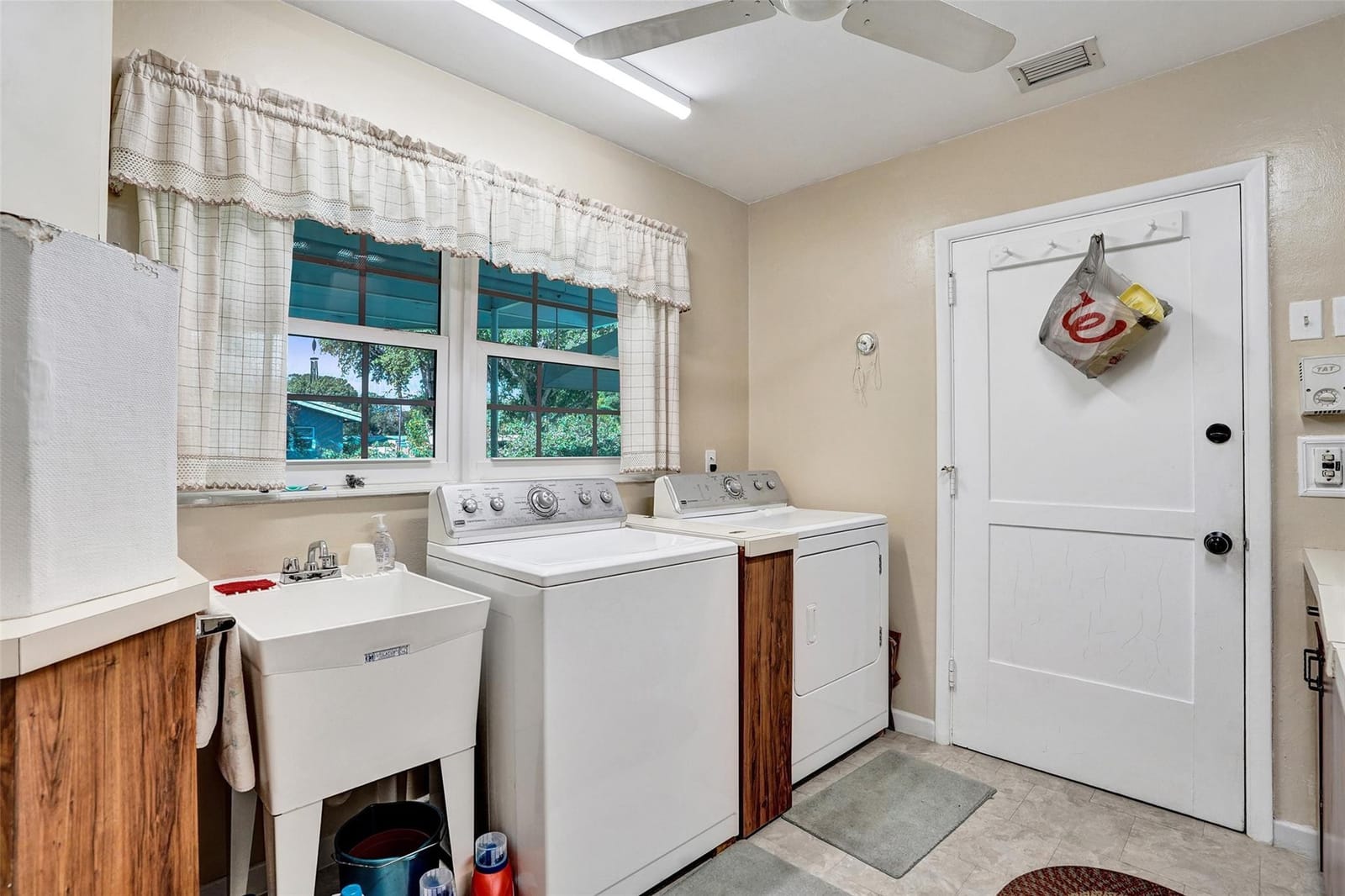 2417 NW 6th Avenue, Wilton Manors, FL 33311 photo 16
