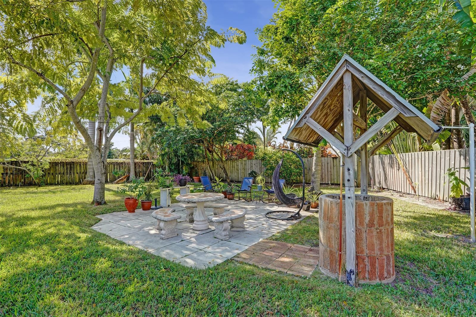 2417 NW 6th Avenue — photo 5
