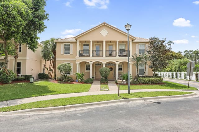 8080 Murano Circle, sold in Gables At Northlake 1, Palm Beach Gardens, FL