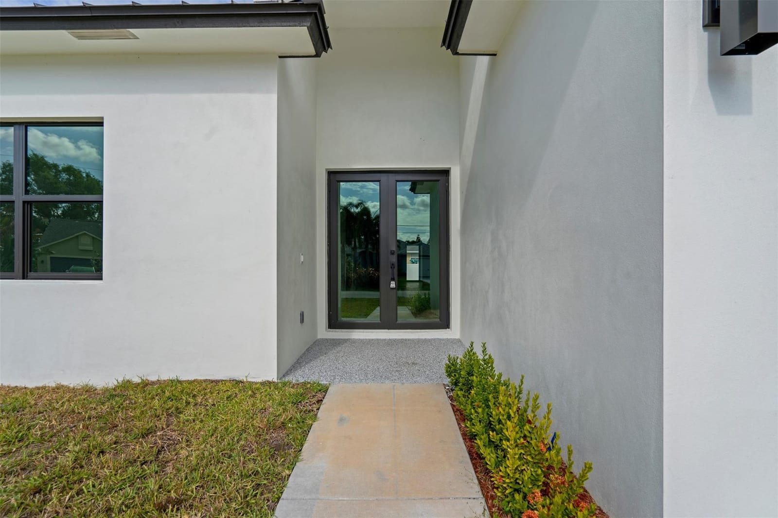623 SE Dean Terrace, Port St. Lucie, FL 34984 photo 4