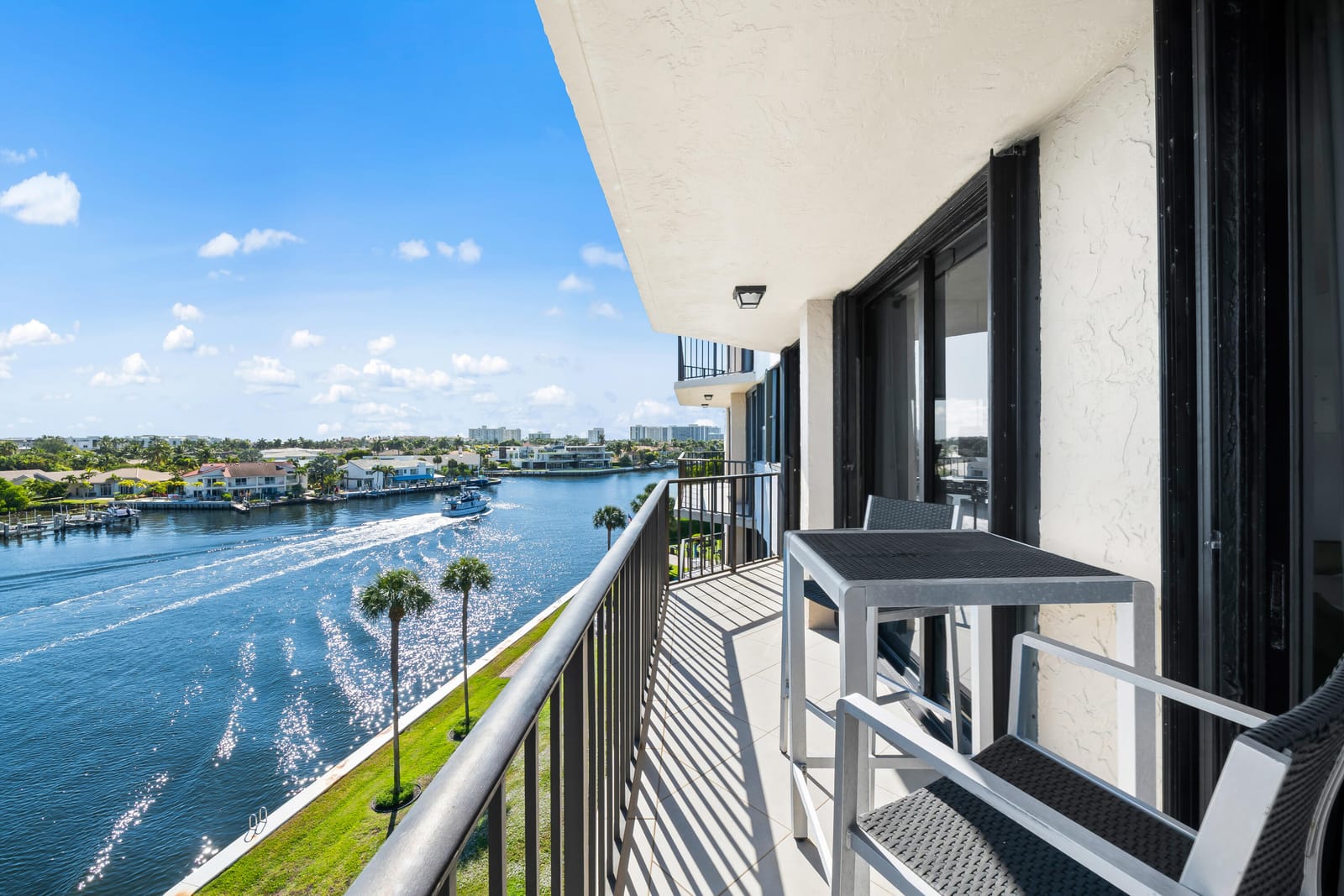 899 Jeffery Street 614, Boca Raton, FL 33487 photo 2