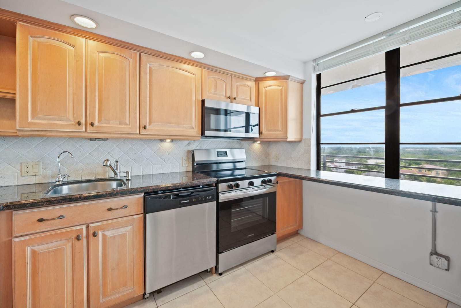 840 Ocean Drive 1005, Juno Beach, FL 33408 photo 12