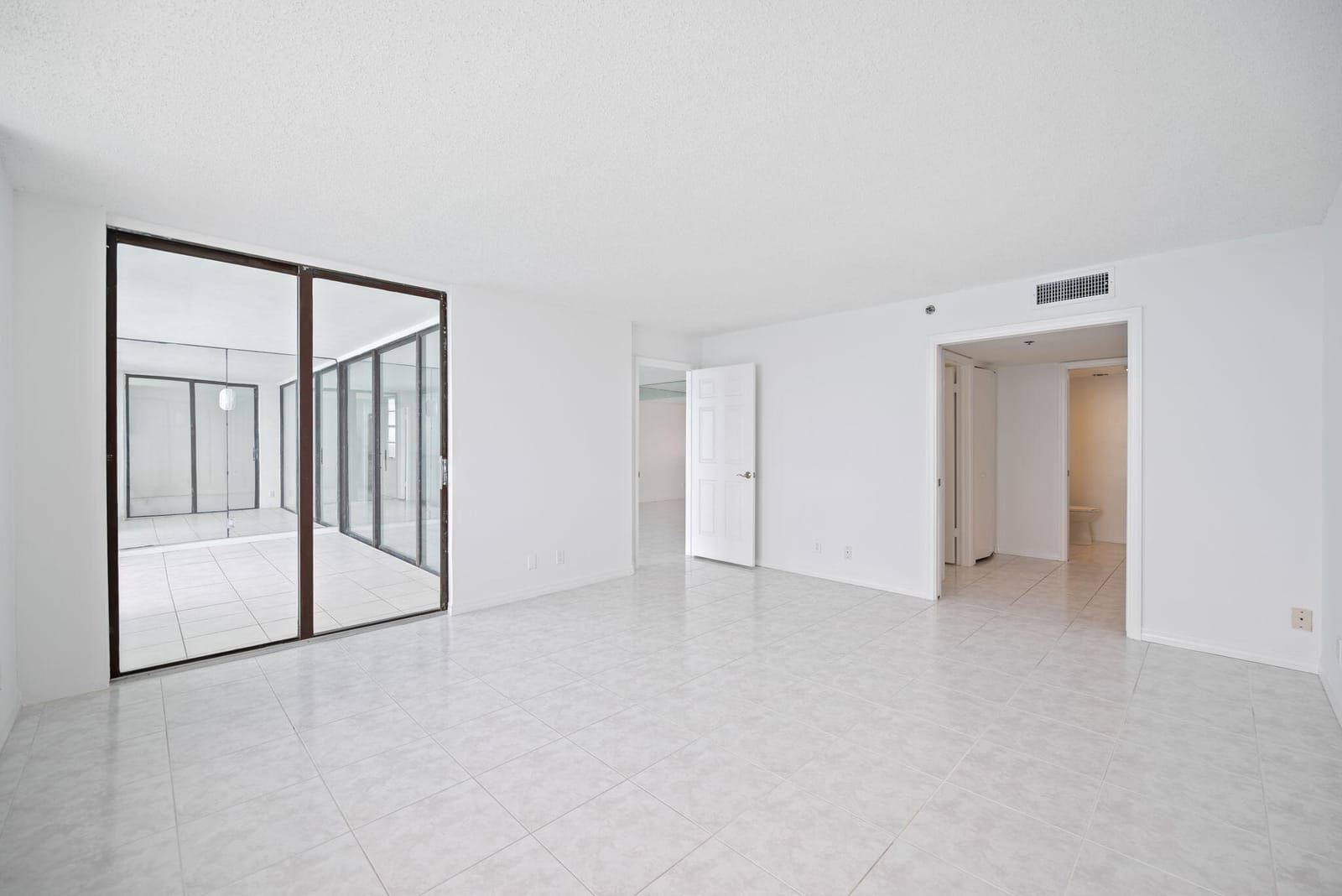 840 Ocean Drive 1005, Juno Beach, FL 33408 photo 17