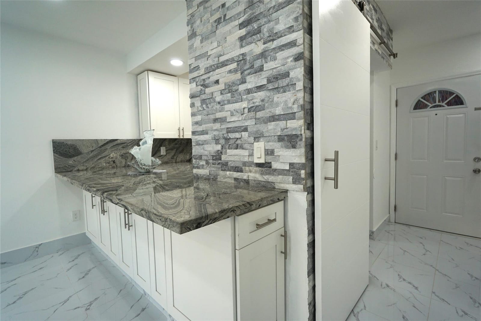 1035 W 77th Street 208, Hialeah, FL 33014 photo 18