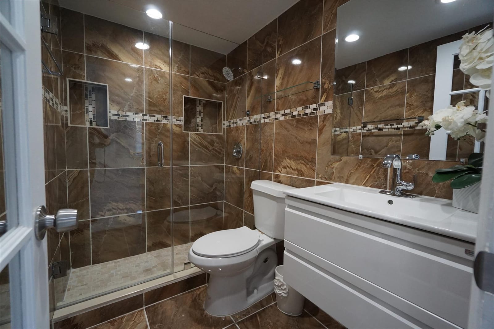 1035 W 77th Street 208, Hialeah, FL 33014 photo 29