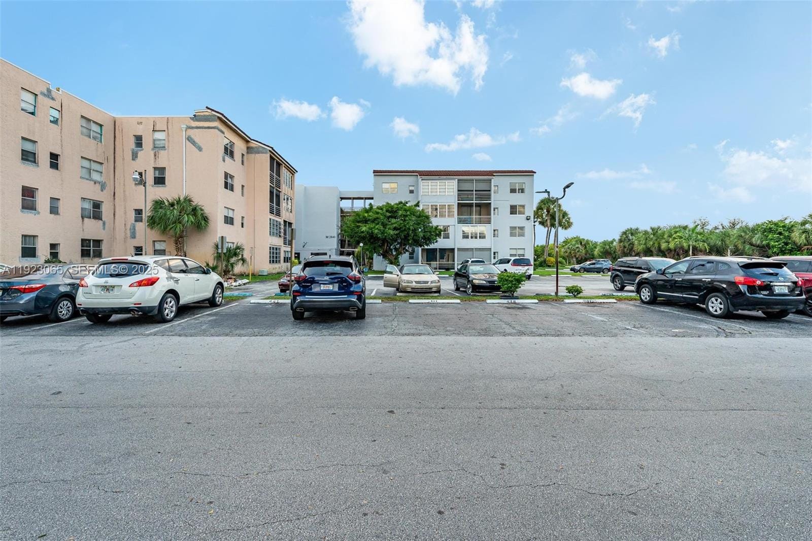 2840 Somerset Drive 207M — photo 10