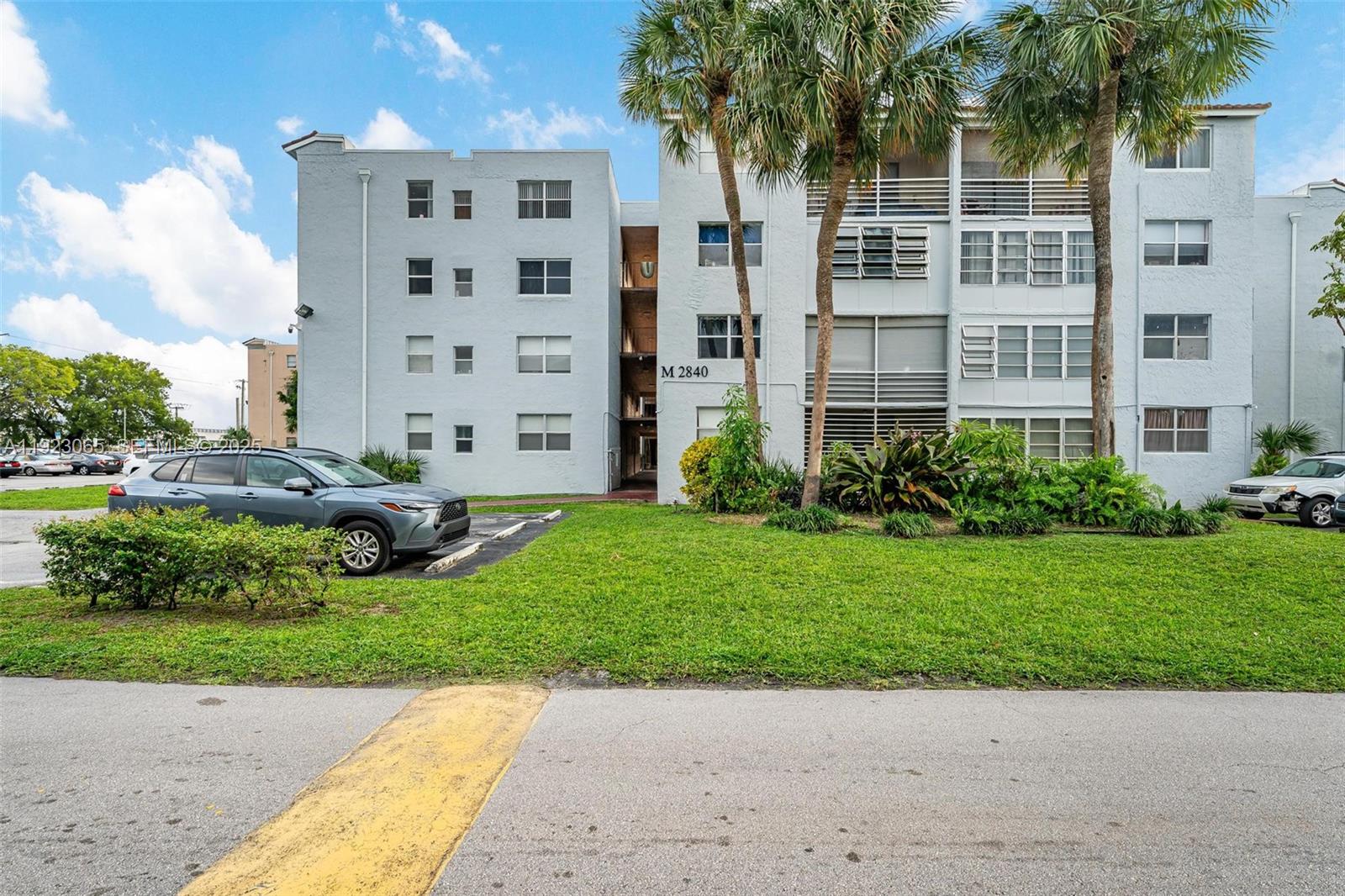2840 Somerset Drive 207M, Lauderdale Lakes, FL 33311, Lauderdale Lakes
