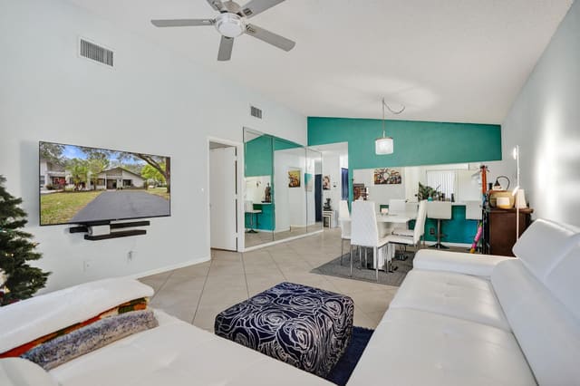 4154 Palm Forest Drive S, Delray Beach, FL 33445