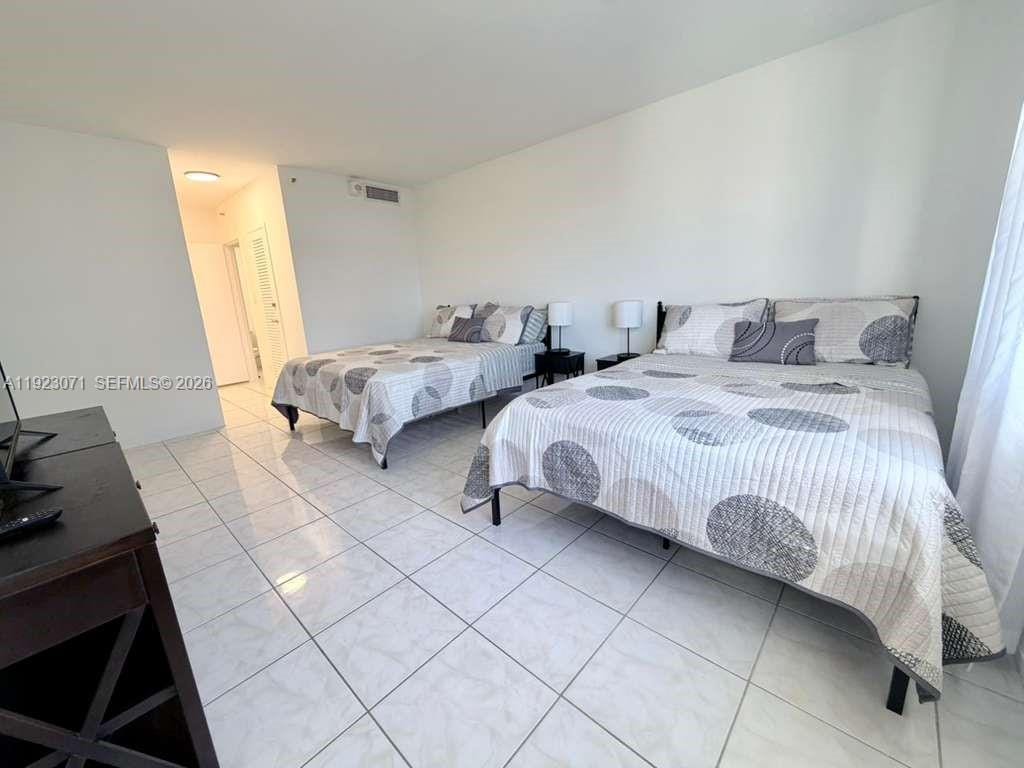 100 Lincoln Road 541 — photo 12