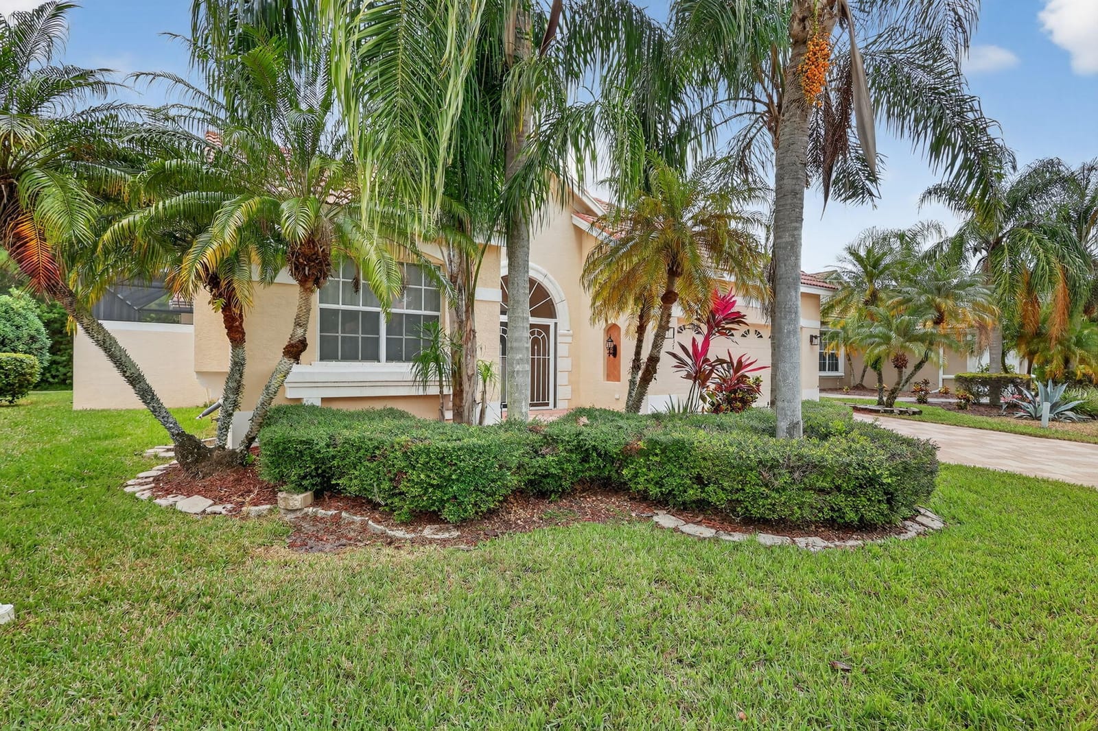 737 SW Great Exuma Cove — photo 6