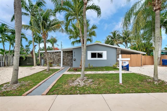 9710 SW 161 Street, Miami, FL 33157