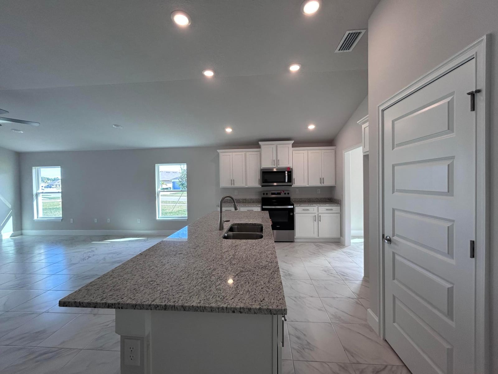 5728 Waterstone Boulevard — photo 6