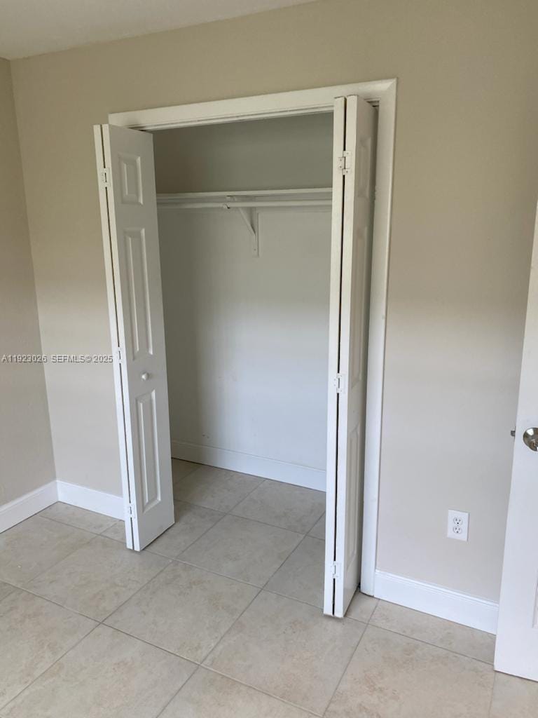 2416 NW 79th Terrace — photo 9