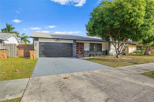 1462 SW 25th Avenue, Deerfield Beach, FL 33442