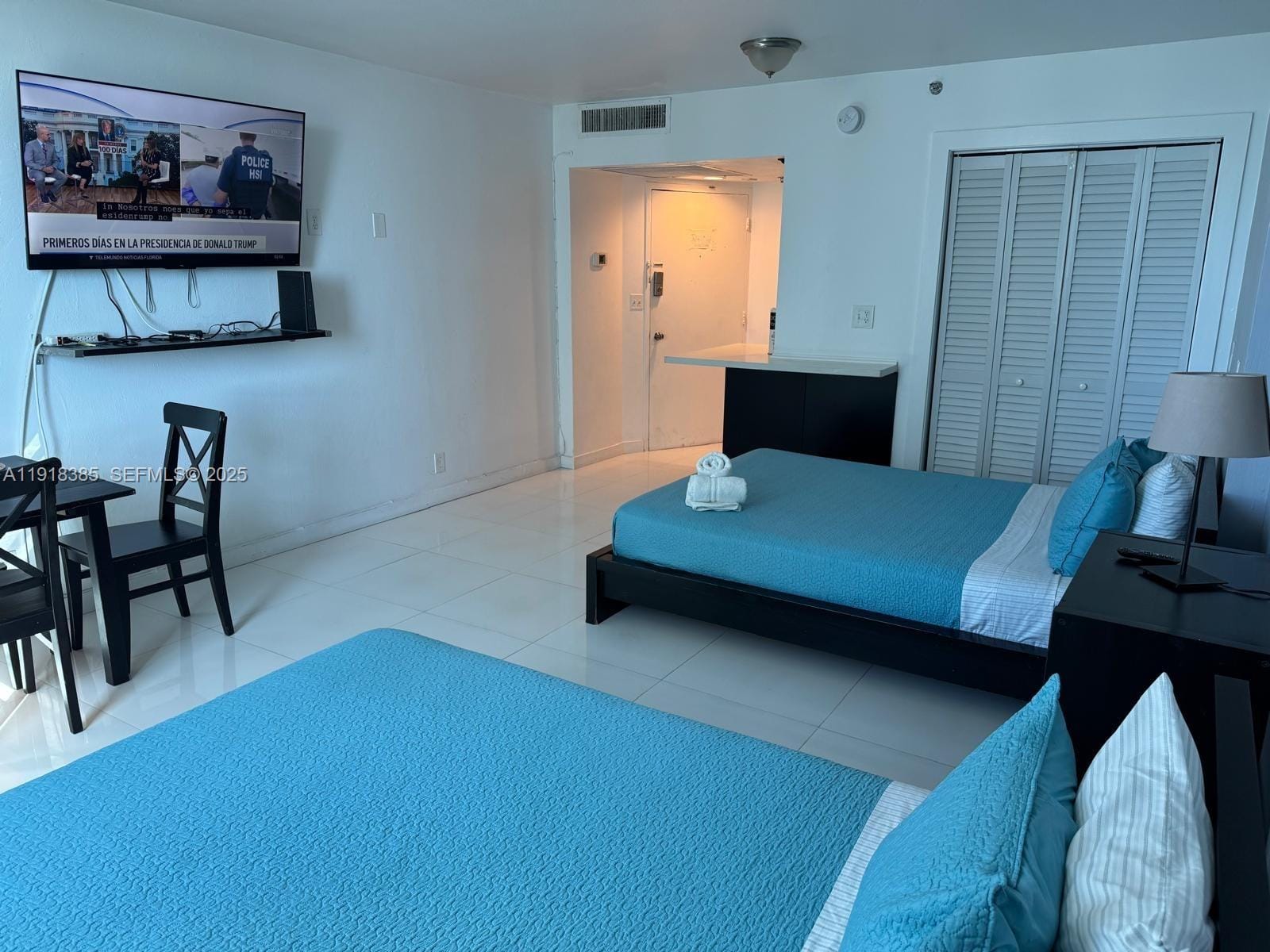 5445 Collins Avenue 915 — photo 4