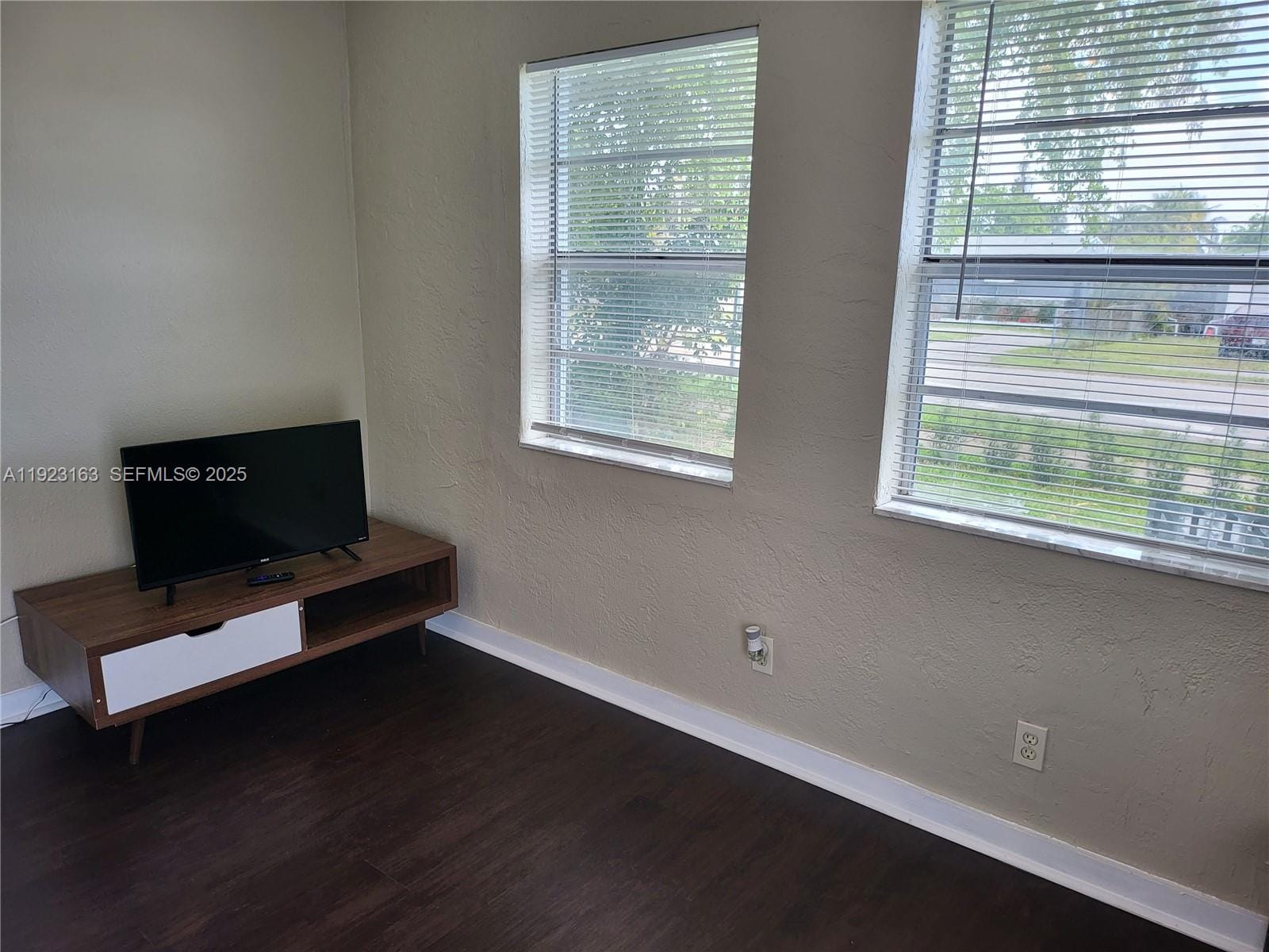 2112-2114 Taft Street — photo 11