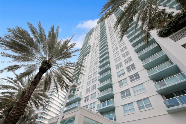 650 West Avenue 306, Miami Beach, FL 33139